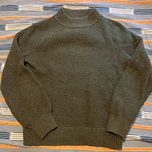 Patagonia Women’s Oversized Sweater xs Dark Green